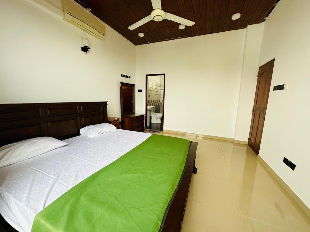 Green Tree Apartments Dehiwala-Mount Lavinia Exterior foto